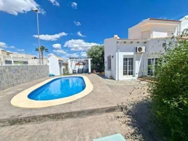 Chalet en venta en La Matanza, Oriental