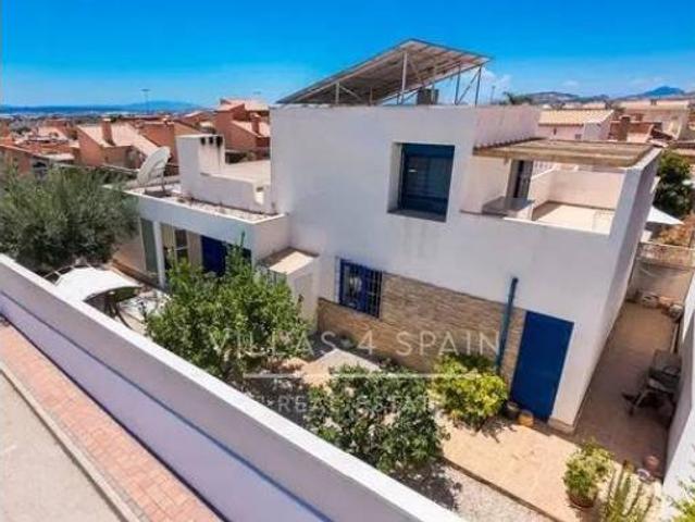 Chalet en venta en Los Baños, Oriental