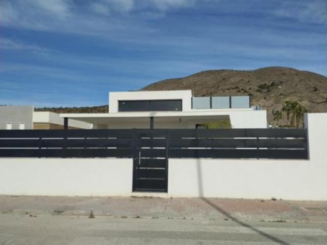 Chalet en venta en Los Baños, Oriental