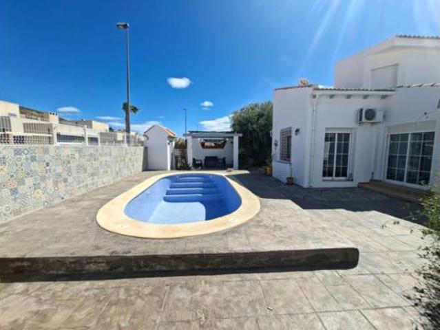 Chalet en venta en Los Baños, Oriental