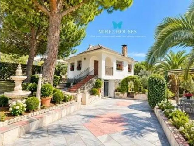 Chalet en venta en Fresno De Torote, Madrid