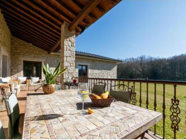 Chalet en venta en Friol, Lugo