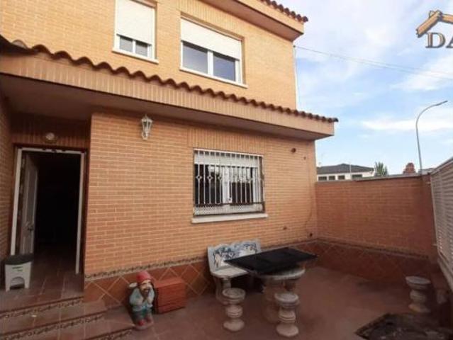 Chalet en venta en Fuensalida, Castilla-La Mancha