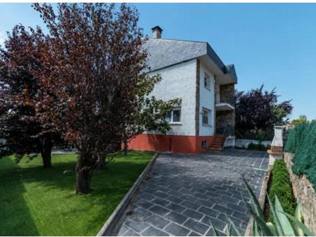 Chalet en venta en La Navata, Galapagar