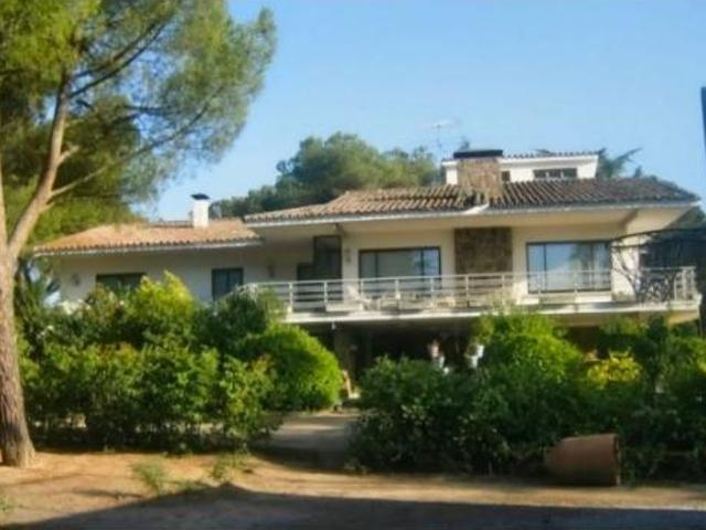 Chalet en venta en Casa Amarilla, Galapagar