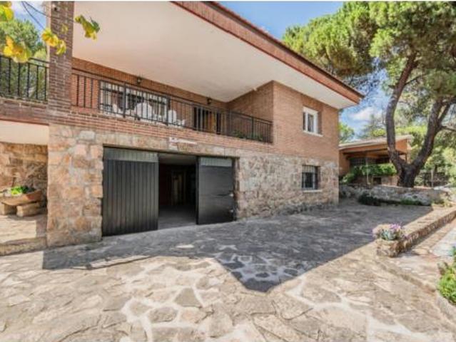 Chalet en venta en Casa Amarilla, Galapagar