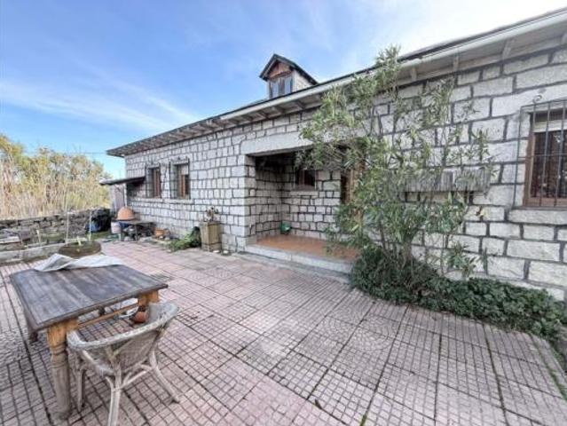Chalet en venta en Casa Amarilla, Galapagar