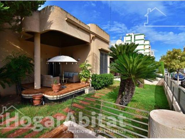 Chalet en venta en Platja, Gandia