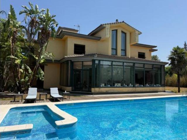 Chalet en venta en Parcelas de Porsiver, Gelves