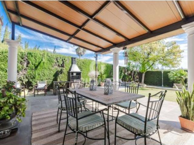 Chalet en venta en Palomares Del Río, Andalucía