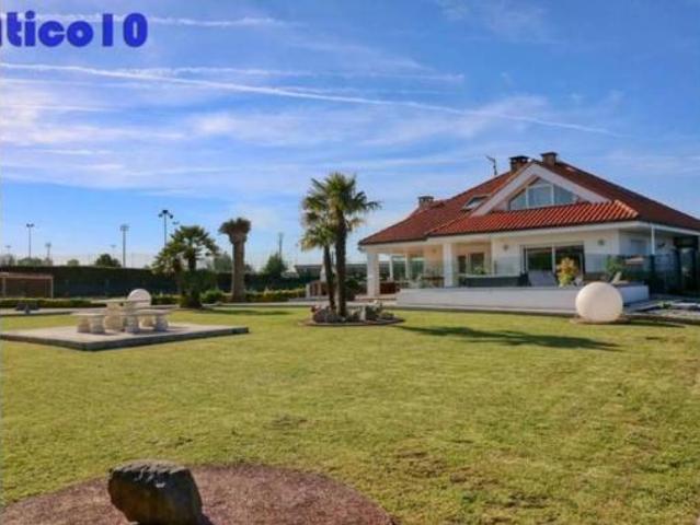 Chalet en venta en Gijón, Asturias