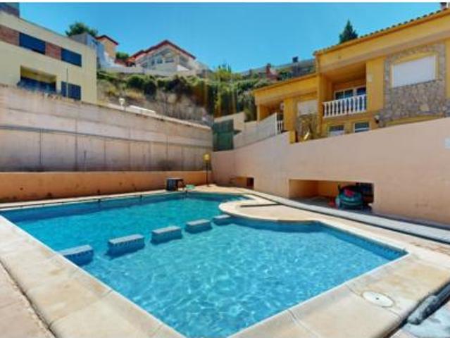 Villa en venta en Gilet, La Paz