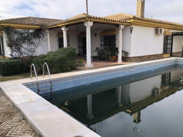 Chalet en venta en Gines, Andalucía
