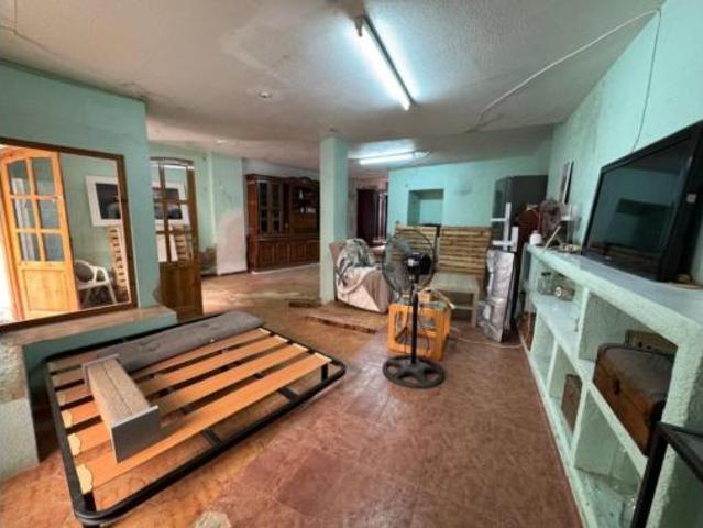 Chalet en venta en Godelleta, València / Valencia