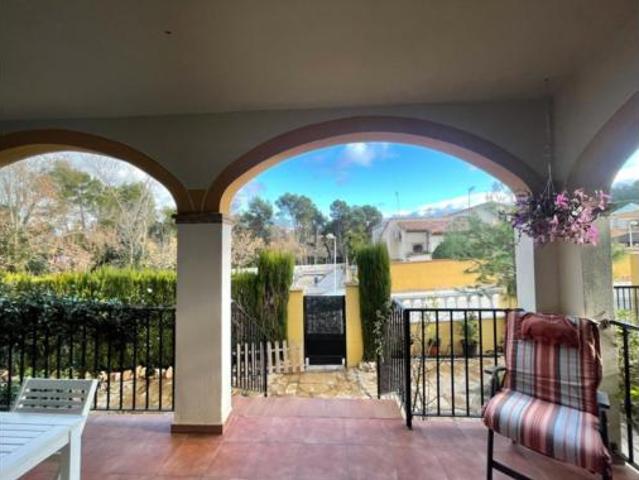 Chalet en venta en La Hoya de Buñol, Valencia