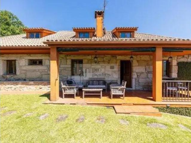 Chalet en venta en Chaín, Vigo