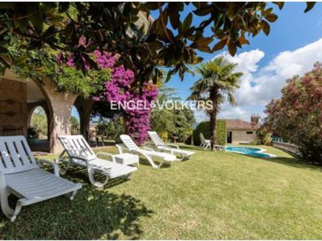 Chalet en venta en Donas, Vigo