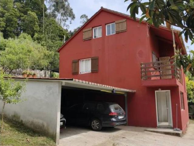 Chalet en venta en Peitieiros, Vigo