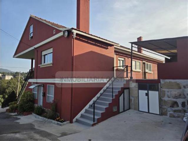 Chalet en venta en Vilaza, Vigo