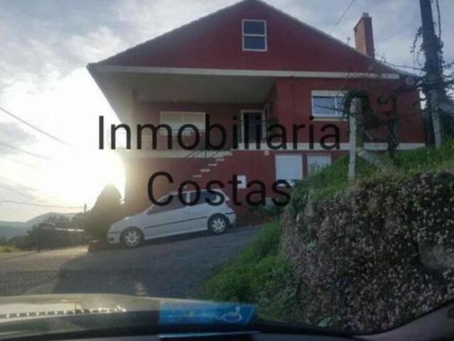 Chalet en venta en Vilaza, Vigo