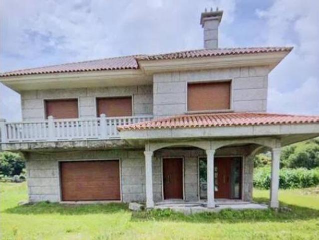 Chalet en venta en Mañufe, Vigo