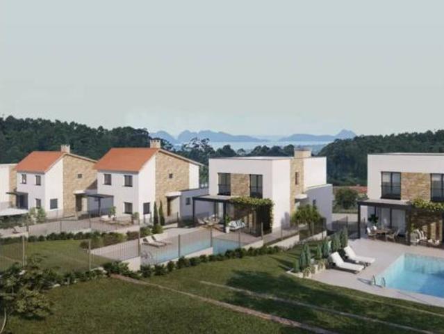 Chalet en venta en Peitieiros, Vigo