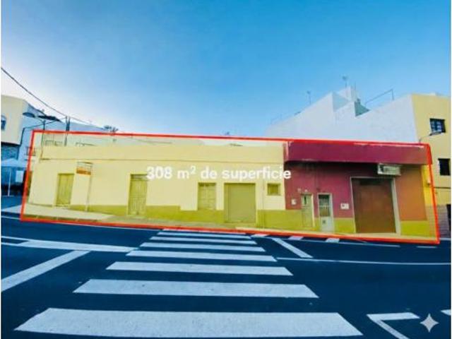 Chalet en venta en Los Cuervos, Granadilla de Abona
