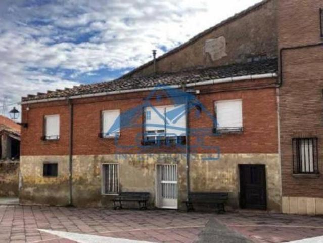Chalet en venta en Grañón, La Rioja
