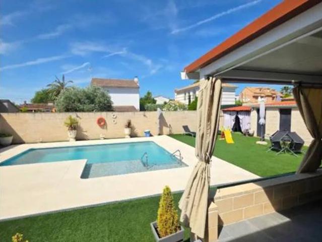 Chalet en venta en Griñón, Madrid