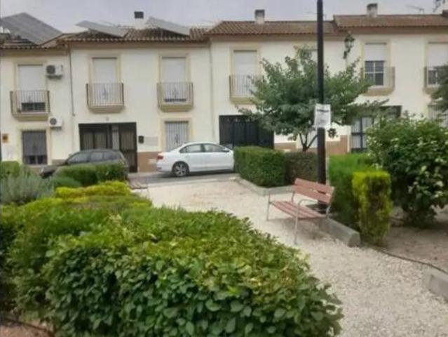 Chalet en venta en Guadalcázar, Andalucía