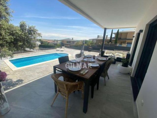 Villa en venta en Guadalix De La Sierra