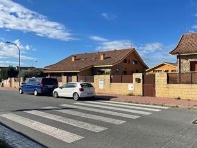 Chalet en venta en Guadarrama, Madrid