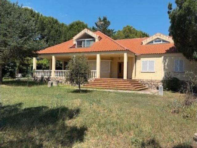 Villa en venta en Guadarrama, Las Cabezuelas