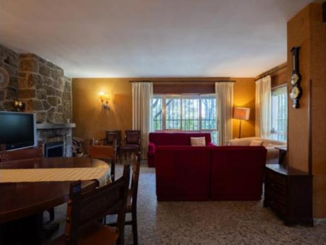 Chalet en venta en Las Cabezuelas, Guadarrama