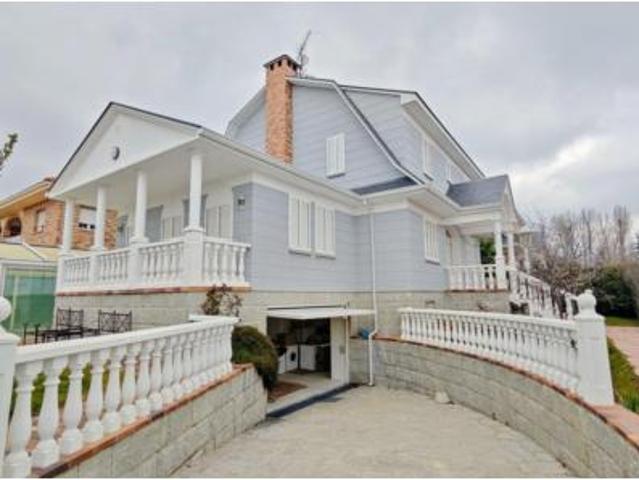 Chalet en venta en Guadarrama, Madrid
