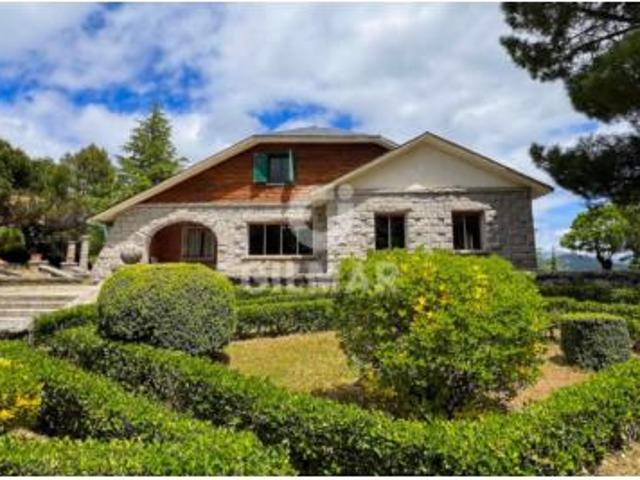 Chalet en venta en Guadarrama, Madrid