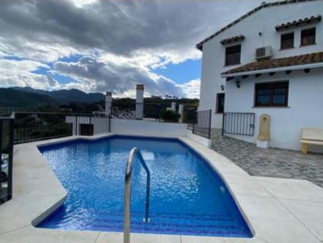 Chalet en venta en Guaro, Málaga