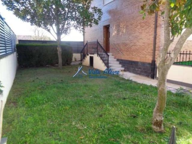 Chalet en venta en Haro, La Rioja