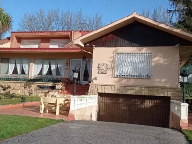 Chalet en venta en Barrio de La Estación, Haro