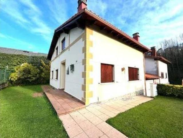 Chalet en venta en Beranga, Cantabria