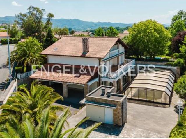 Chalet en venta en Basurtu-Zorrotza, Bilbao