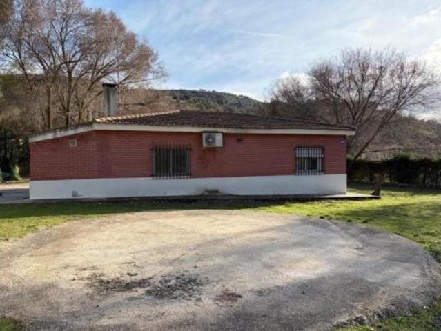 Chalet en venta en Hontoba, Castilla-La Mancha