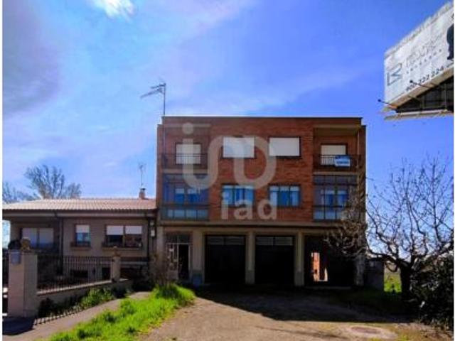 Villa en venta en Hospital De Órbigo, Puente de Órbigo