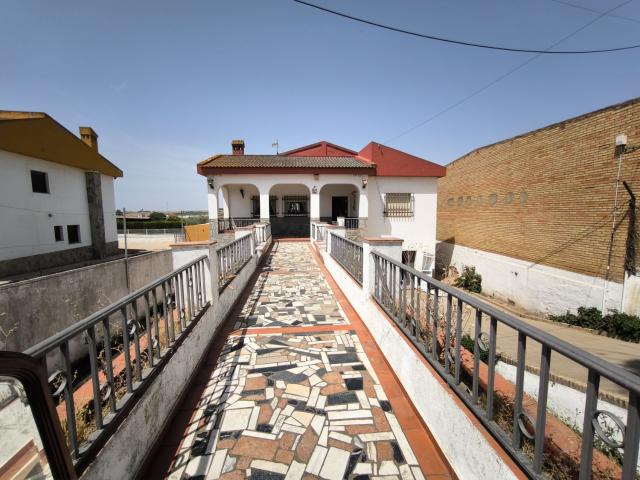 Villa en venta en Rociana Del Condado