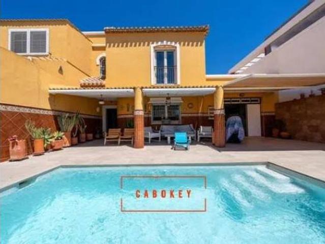 Chalet en venta en La Gloria, Huércal De Almería