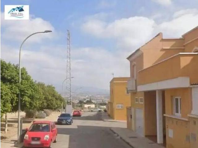 Chalet en venta en La Gloria, Huércal De Almería