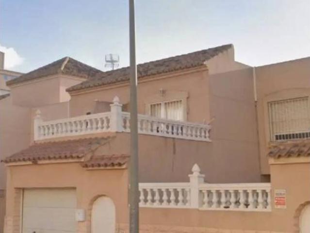 Chalet en venta en La Fuensanta-Villa Inés, Huércal De Almería