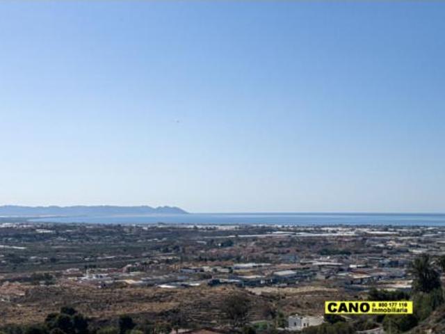 Chalet en venta en La Gloria, Huércal De Almería