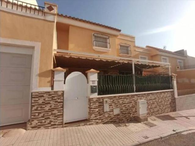 Chalet en venta en La Gloria, Huércal De Almería