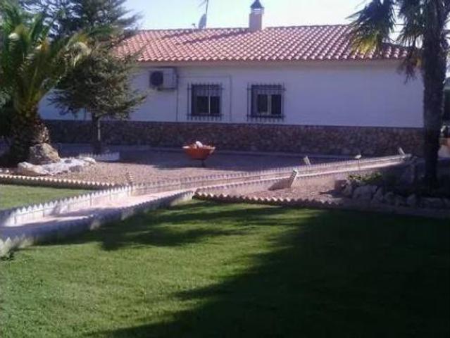 Chalet en venta en Illana, Castilla-La Mancha